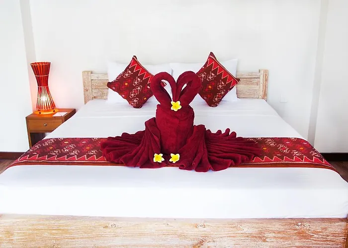 Full Moon 8 Bed & Breakfast *