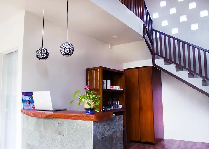 Full Moon 8 Bed & Breakfast